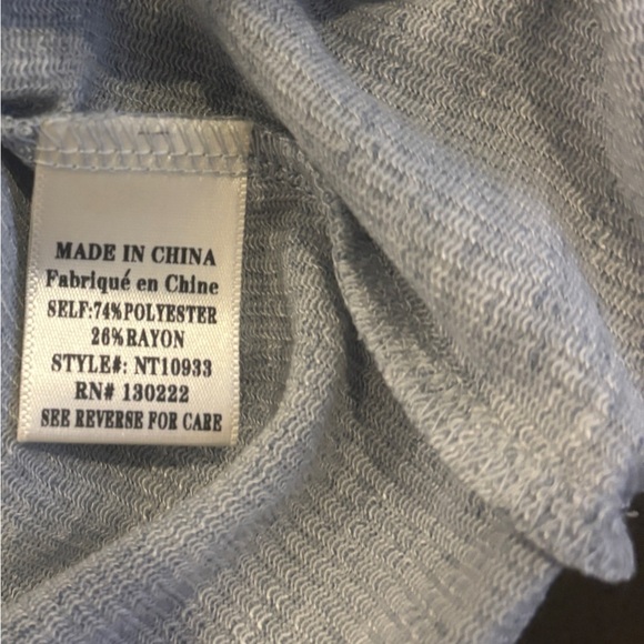 New In Boutique Brand Hi-Low  T-Shirt Size Small NWT - Picture 5 of 9